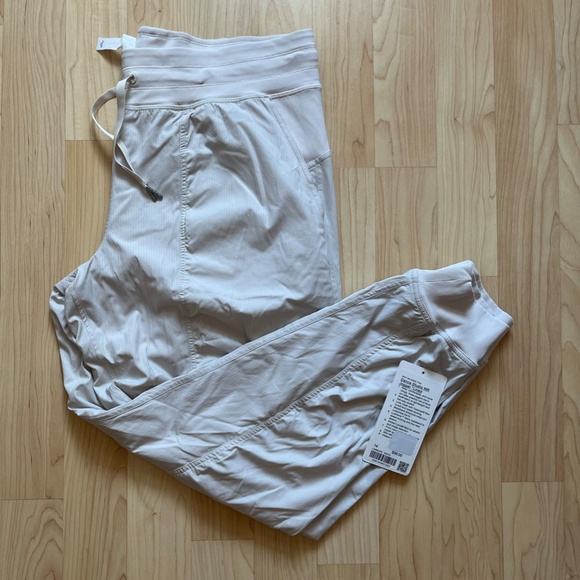 lululemon athletica Pants - NWOT Lululemon Dance Studio Joggers